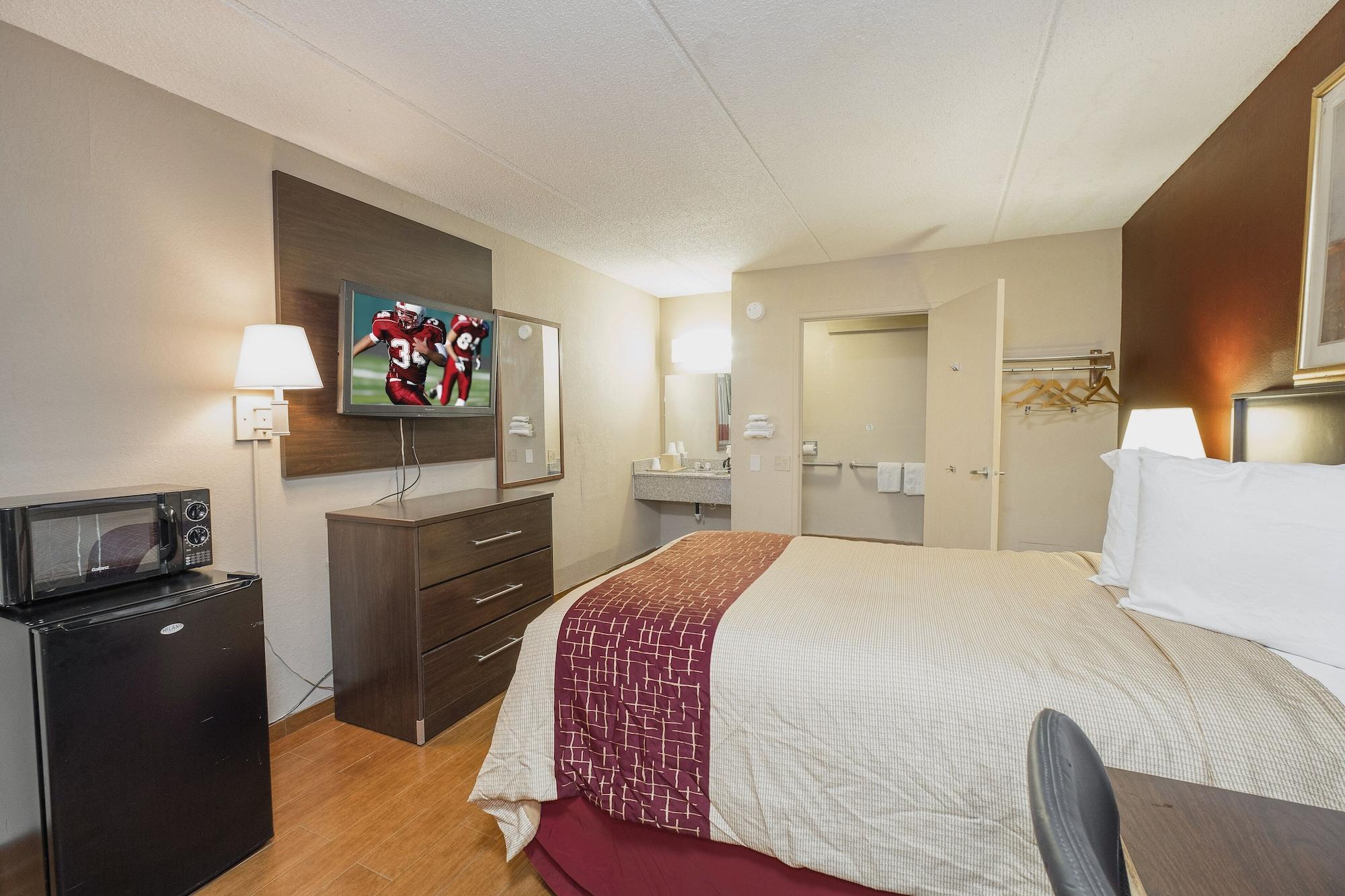 Red Roof Inn Jackson Downtown - Fairgrounds Экстерьер фото