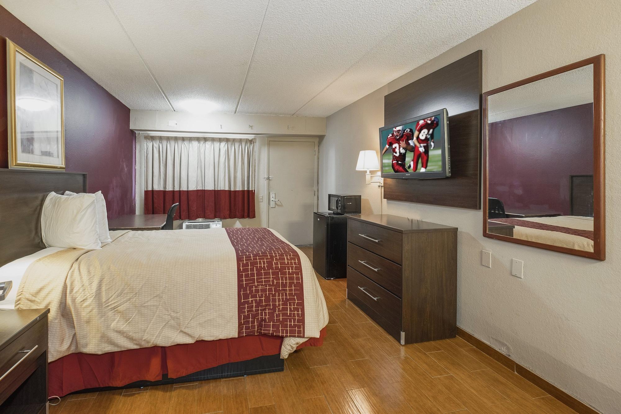 Red Roof Inn Jackson Downtown - Fairgrounds Экстерьер фото