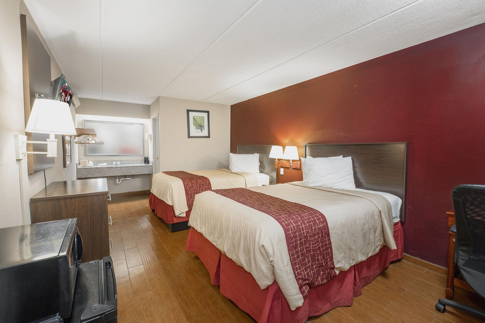 Red Roof Inn Jackson Downtown - Fairgrounds Экстерьер фото