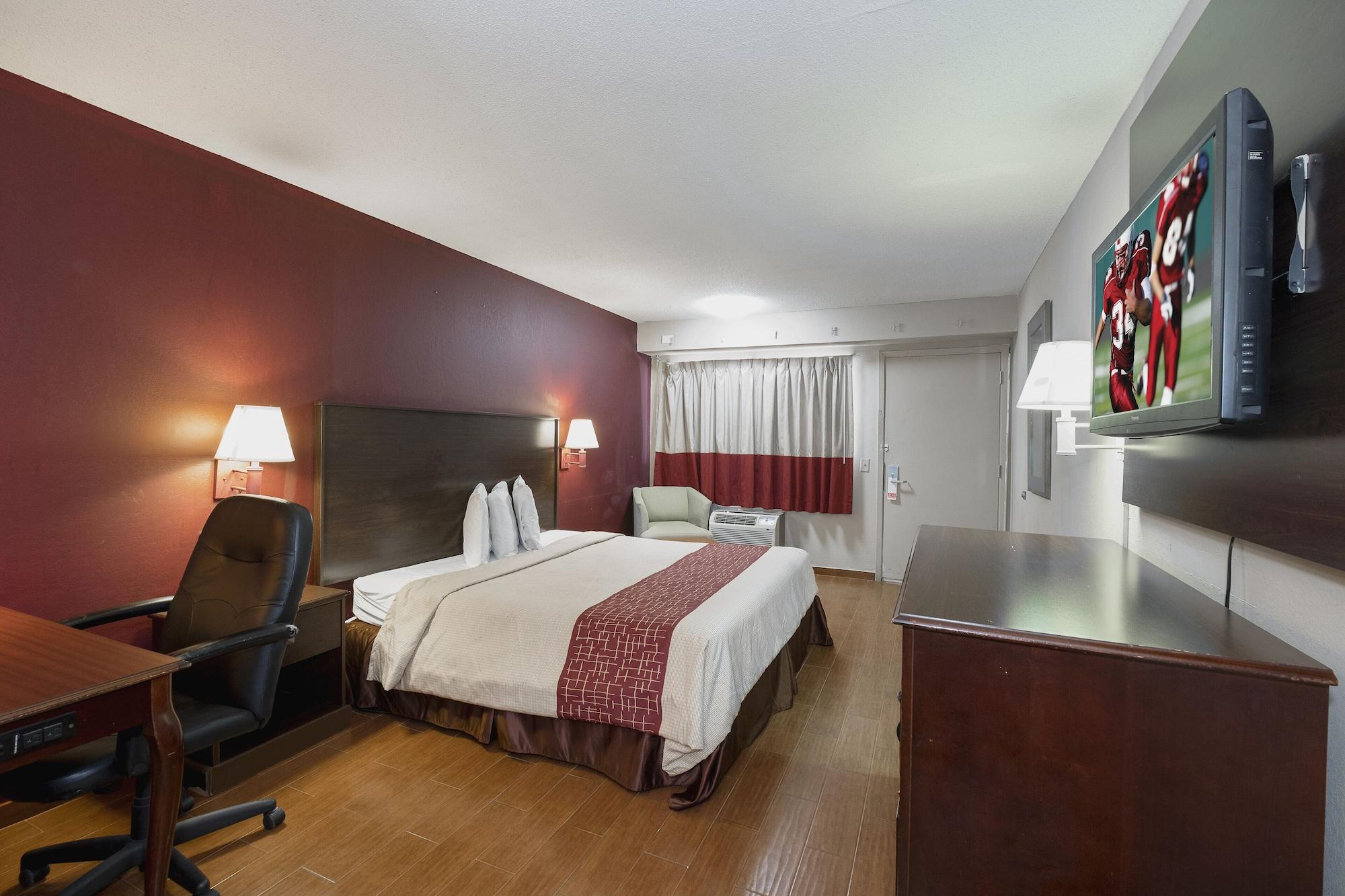 Red Roof Inn Jackson Downtown - Fairgrounds Экстерьер фото
